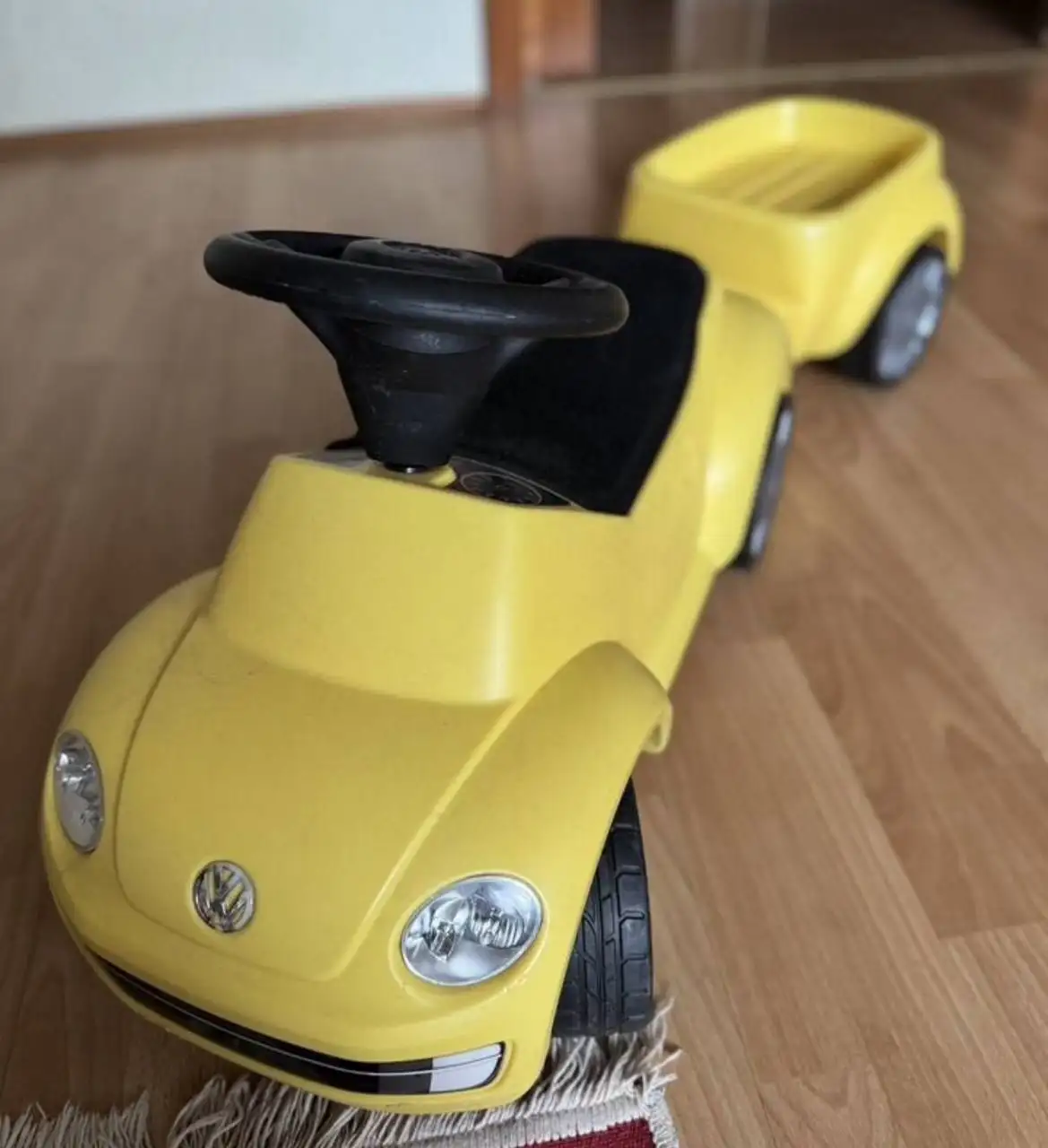 Детский автомобиль Volkswagen Kids Beetle Yellow - Электромобили (Товары для детей) в Москва