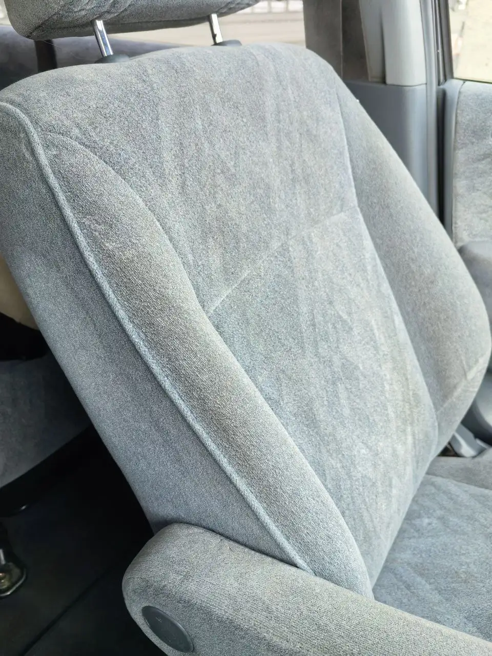 Продажа среднего ряда сидений Honda Odyssey 2001 года - Сидения автомобильные (Запчасти) в Неизвестно