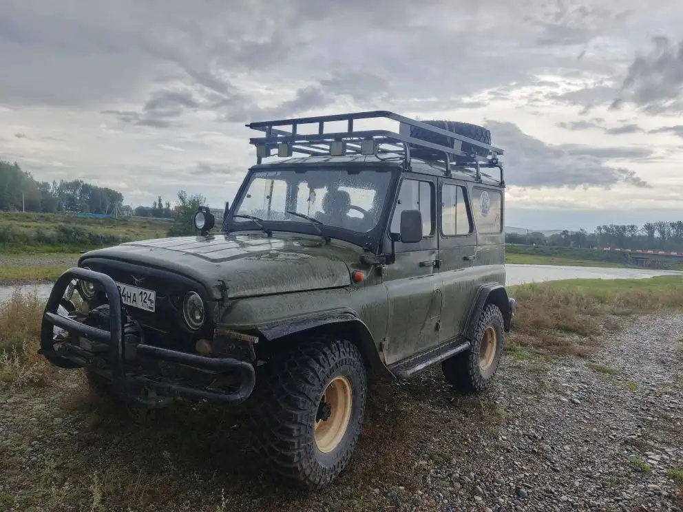 Продажа автомобиля с инжектором, лебедкой и 35-й резиной - Авто в Неизвестно