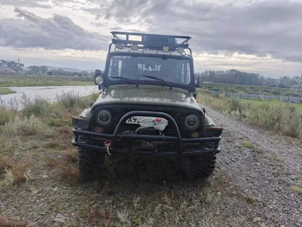 Продажа автомобиля с инжектором, лебедкой и 35-й резиной - Авто в Неизвестно