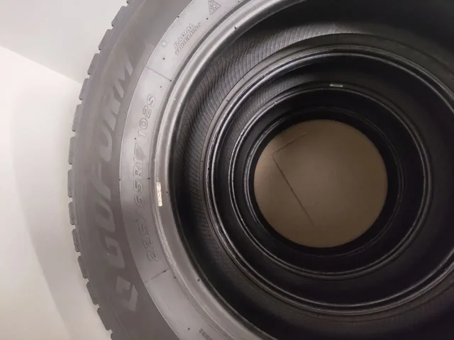 Обмен шин Goform W705 225/65 R17 на 225/45 R17 - Шины в Хакасия