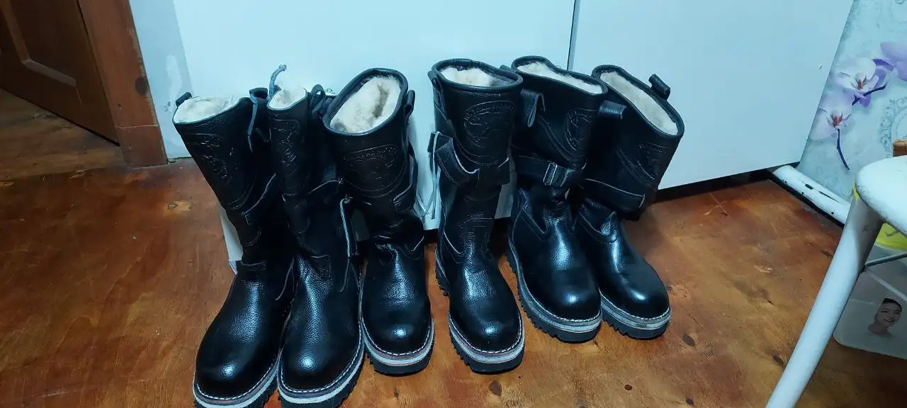 Продажа мужских сапог Монголия - Обувь (Одежда) в Неизвестно