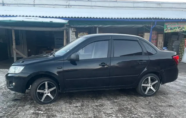 Продам Гранту 2013 года, 2 хозяина - Авто в разборе в Хакасия