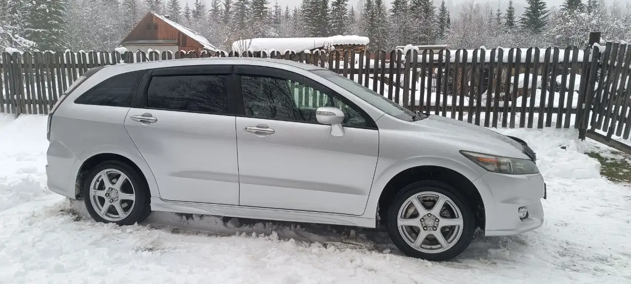 Продажа Honda Stream 4WD 2010 года - Легковые автомобили (Авто) в Хакасия