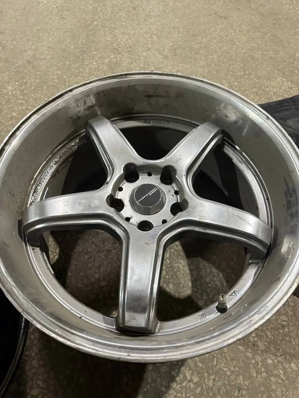 18 дисков ворки 5/114.3 с зимними шинами - Диски и шины (Авто) в Неизвестно