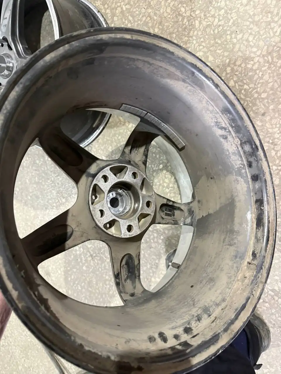 18 дисков ворки 5/114.3 с зимними шинами - Диски и шины (Авто) в Неизвестно