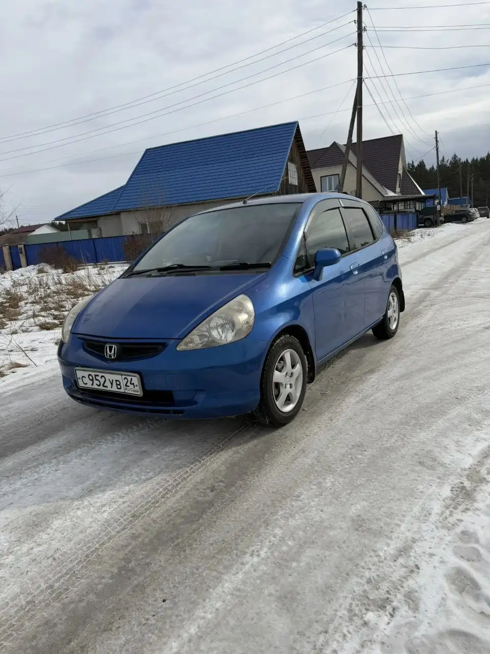 Продажа автомобиля Toyota Fita 2002 года - Легковые автомобили (Авто) в Минусинск
