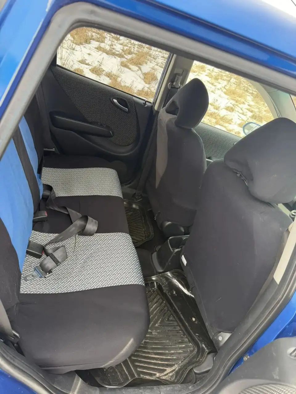 Продажа автомобиля Toyota Fita 2002 года - Легковые автомобили (Авто) в Минусинск