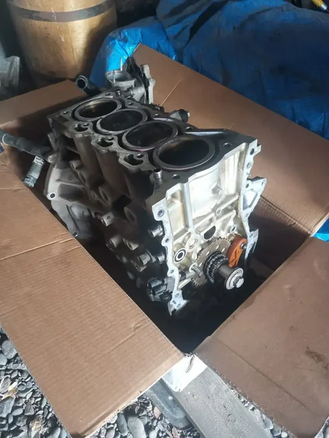 Продажа автомобиля Renault Logan 2014 года - Авто в Неизвестно