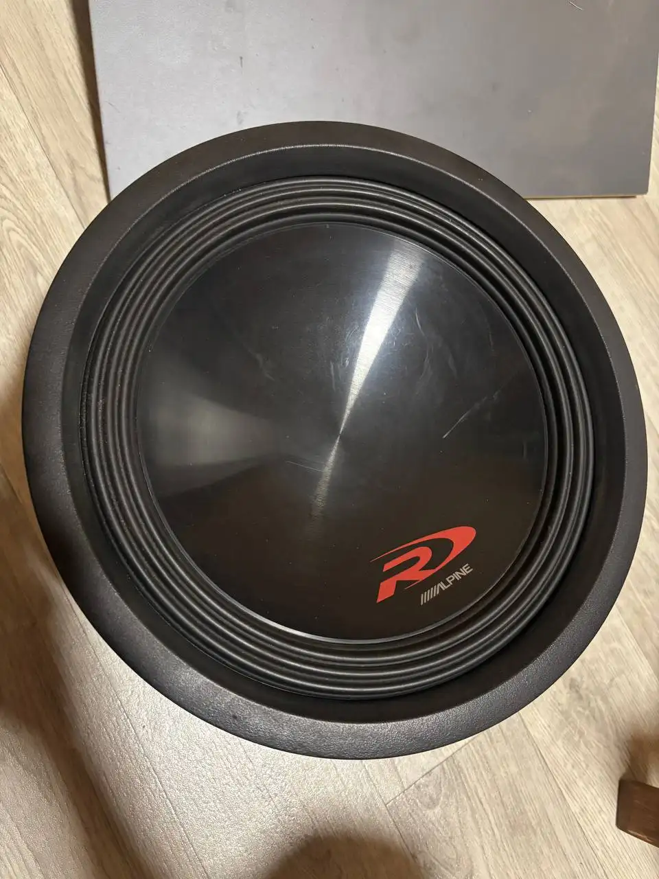 Продам низкочастотный динамик Alpine Type-R 12d2 - Аудио (Авто) в Хакасия
