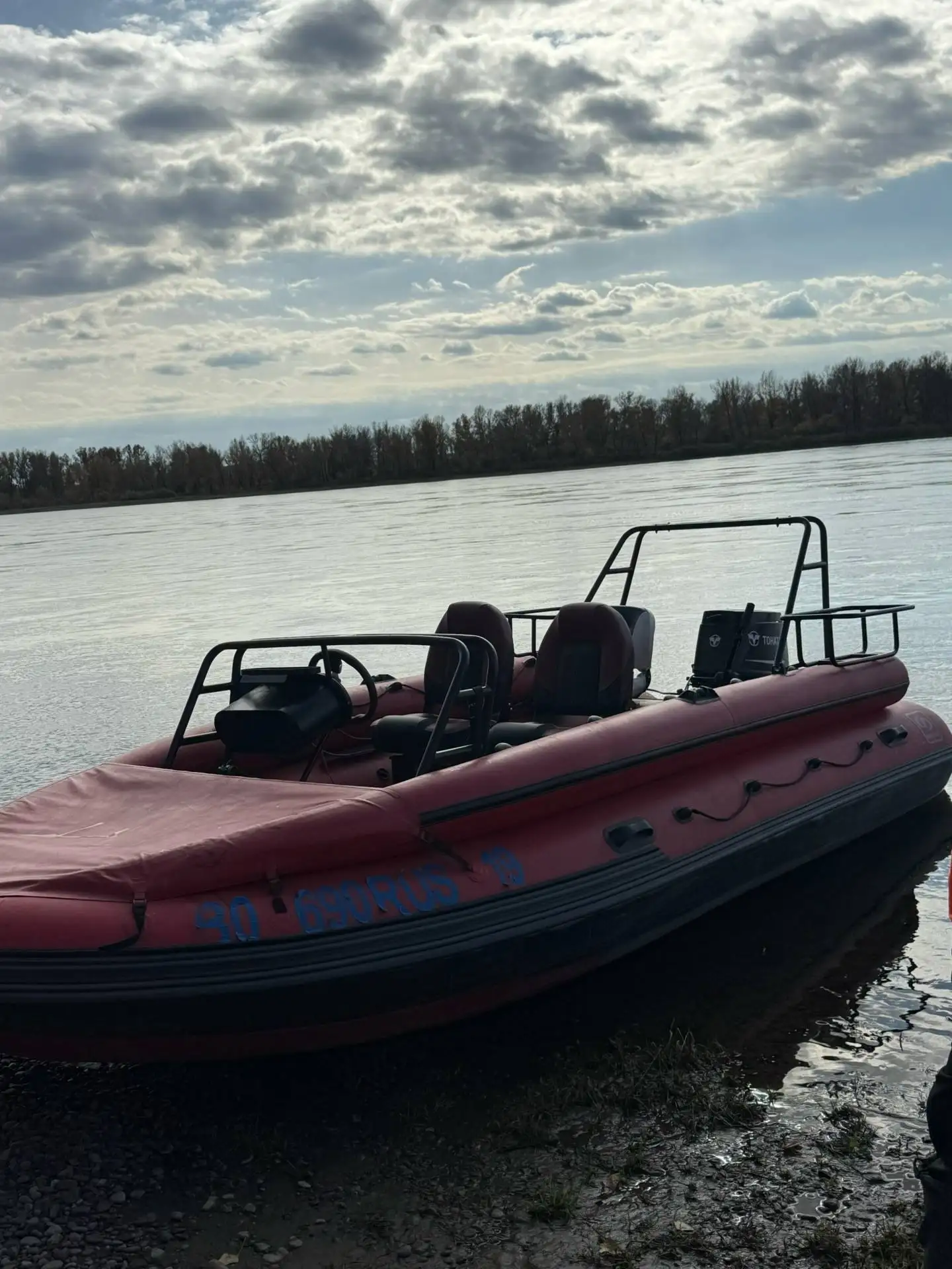 Продажа лодки Фрегат с мотором и прицепом - Лодки и катера (Хобби и отдых) в Неизвестно