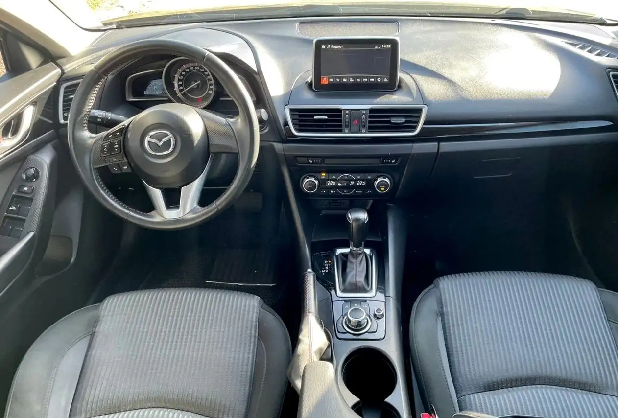 Продажа Mazda 2015 года в отличном состоянии - Легковые автомобили (Авто) в Хакасия