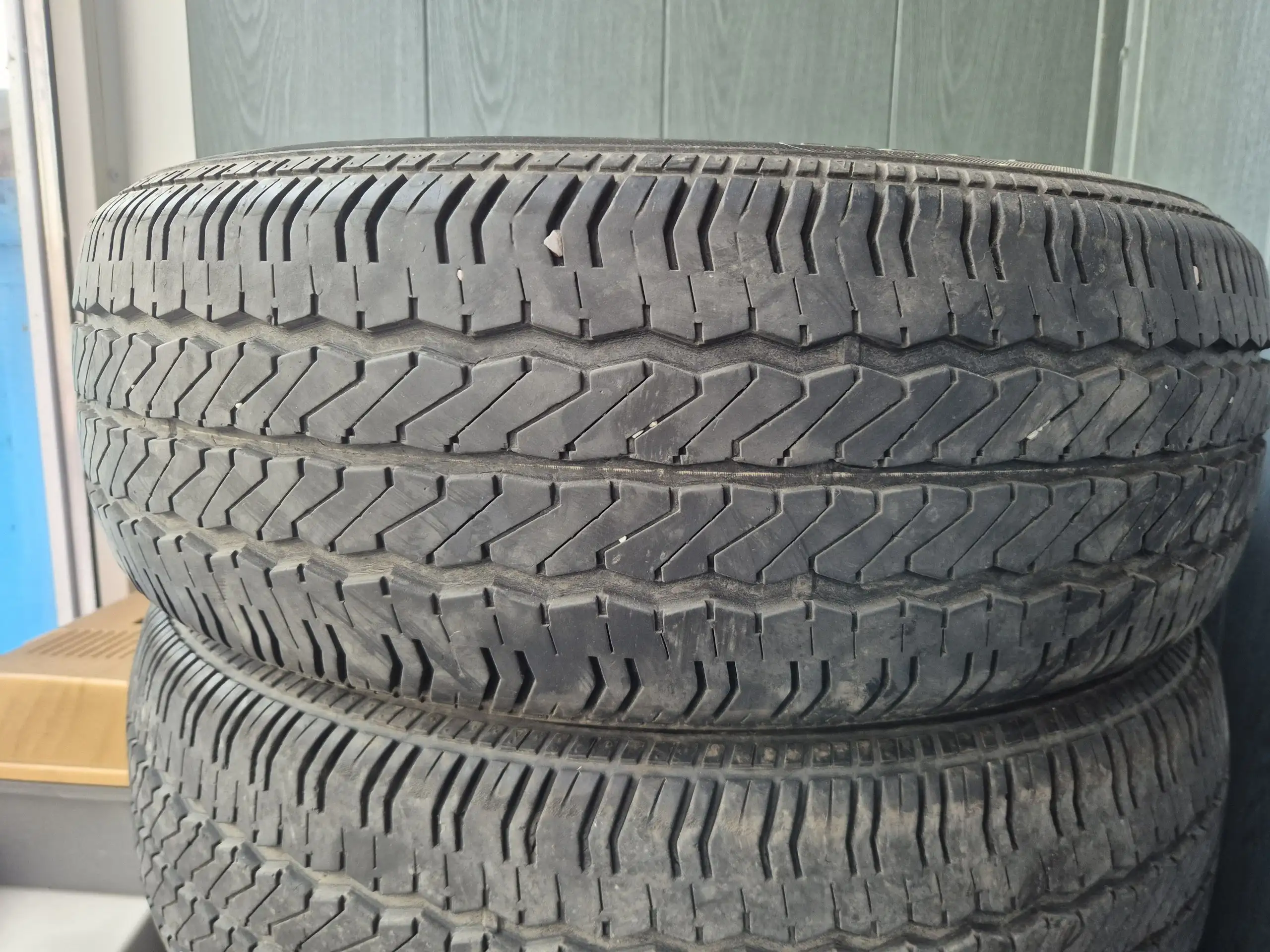 Шина 185/65 R15 в хорошем состоянии - Шины и диски (Запчасти) в Неизвестно