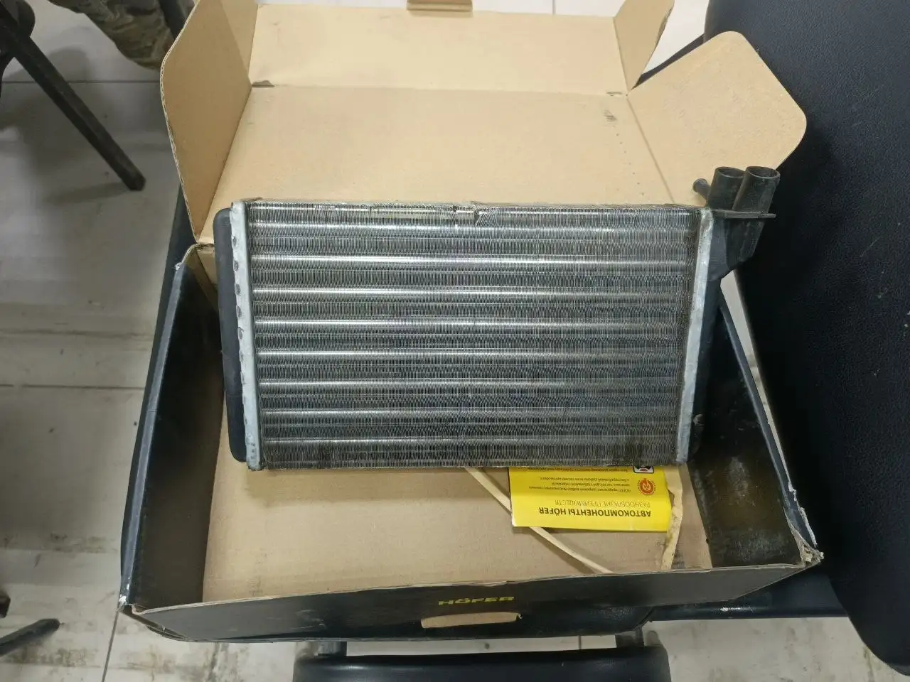 Продам радиатор печки ВАЗ 2112 - Автомобильные запчасти (Запчасти) в Неизвестно