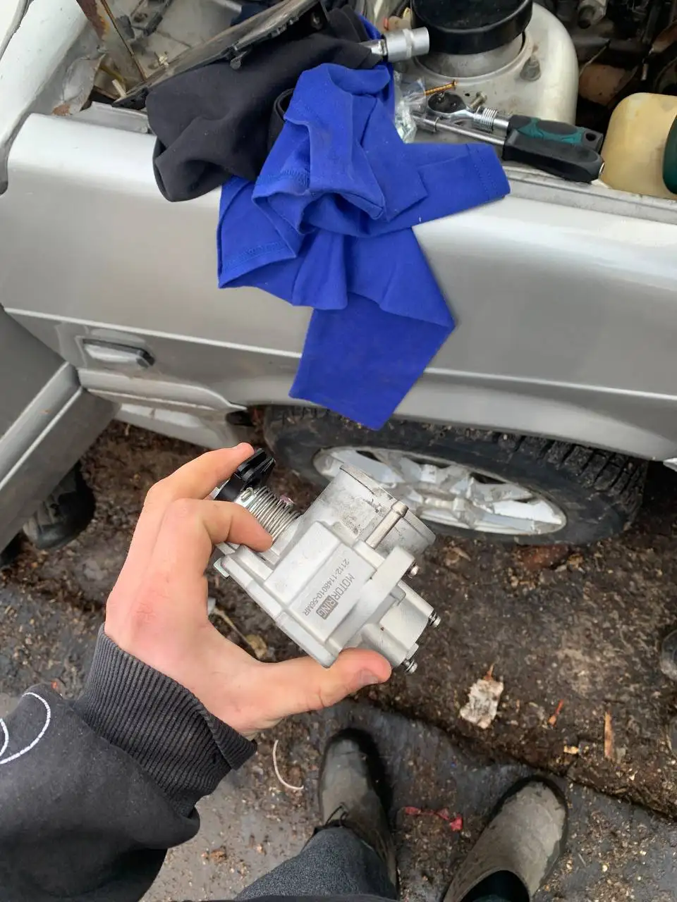 Продажа запчастей с Жигулей - Запчасти в Неизвестно