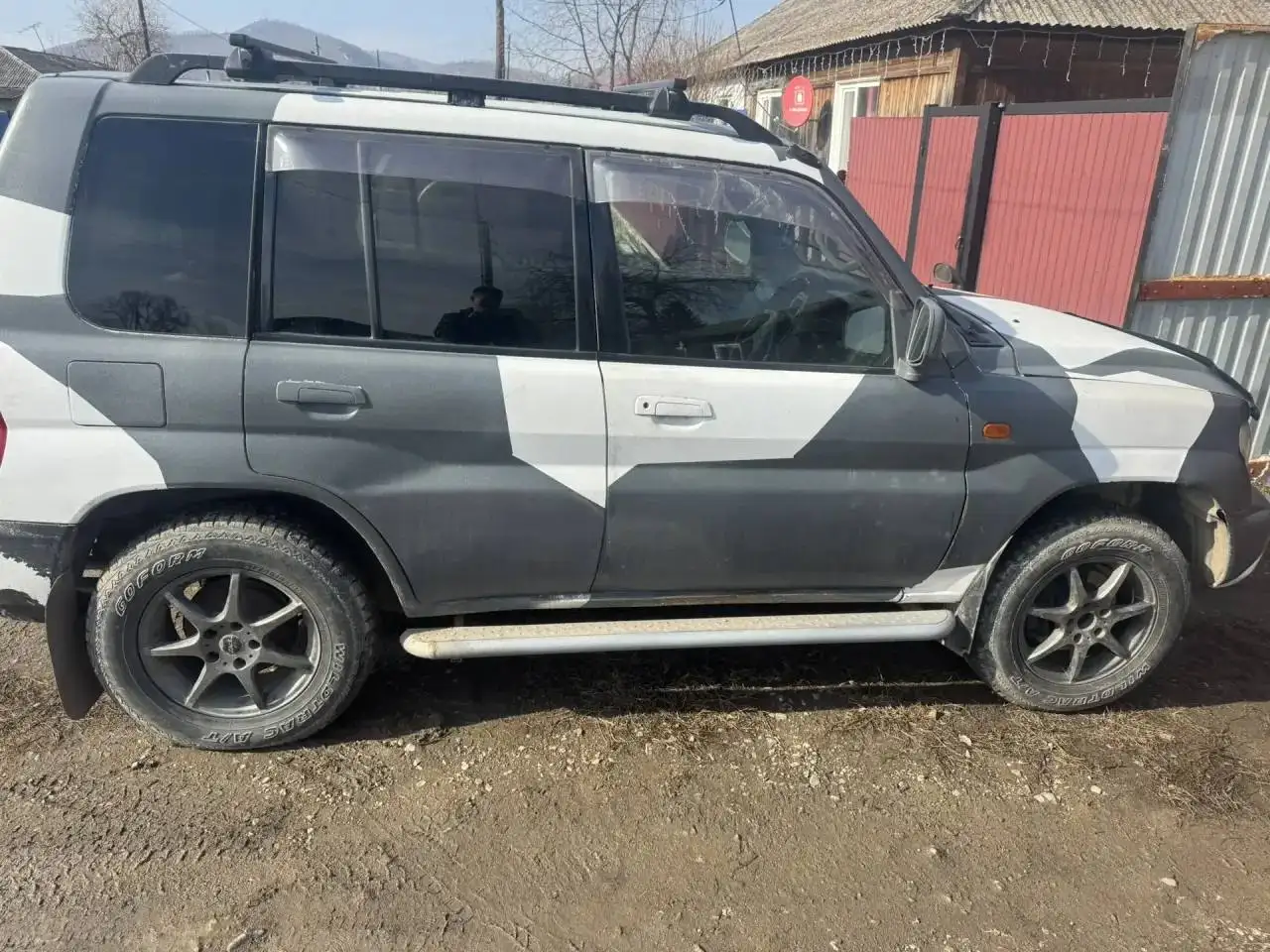 Продам Митсубиси Паджеро ИО 2001 года - Внедорожники (Авто) в Хакасия