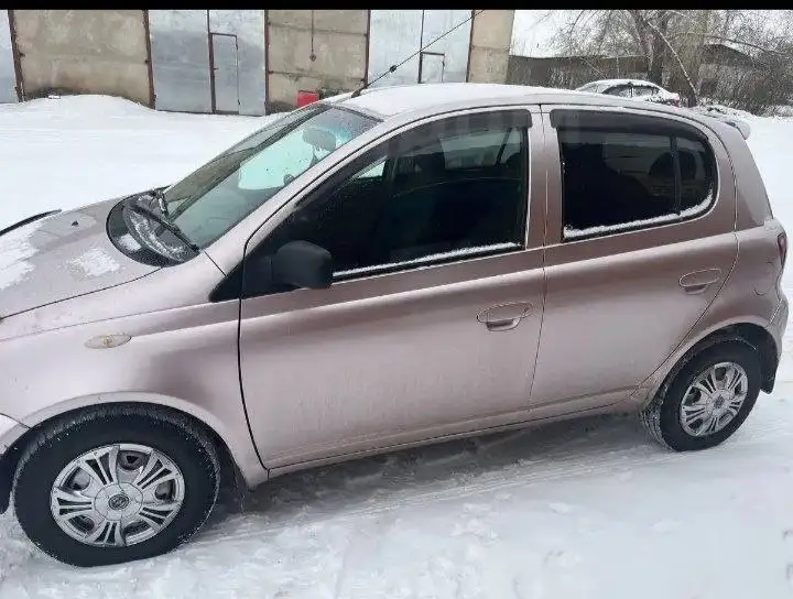 Toyota Vitz 2001 года - Авто в Хакасия
