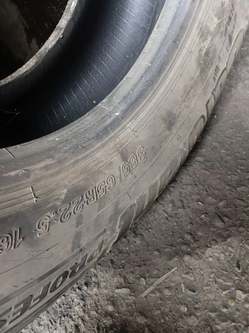 Продам грузовые колеса 22.5 - Шины, диски и колёса (Авто) в Неизвестно