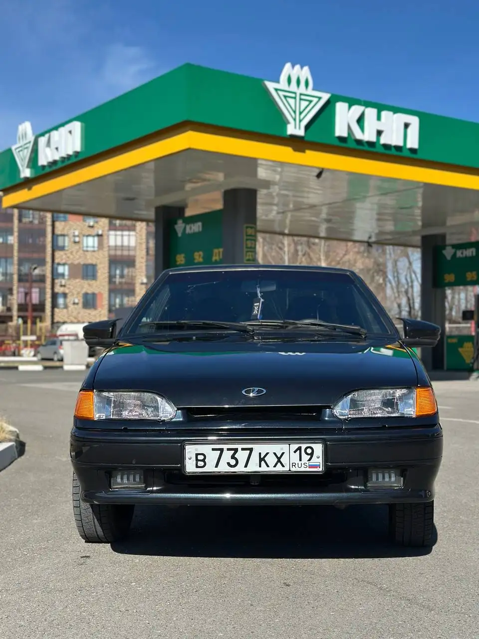 Продам ВАЗ 2115 с автозвуком и тюнингом - Авто в Абакан