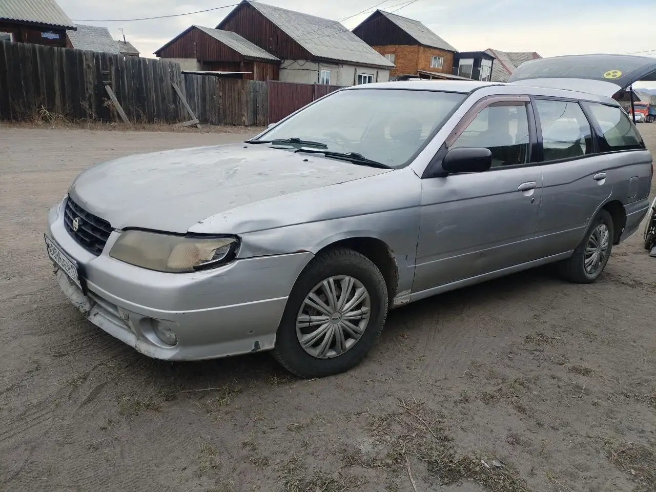 Ниссан Эксперт 2000г 1.8 - Легковые автомобили (Авто) в Неизвестно