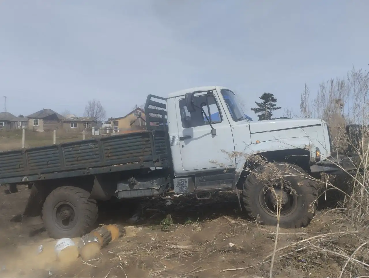 ГАЗ-66 2001 года - Авто в Каратузское