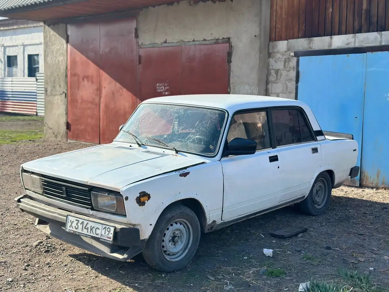 Автомобиль в хорошем состоянии - Авто в Неизвестно