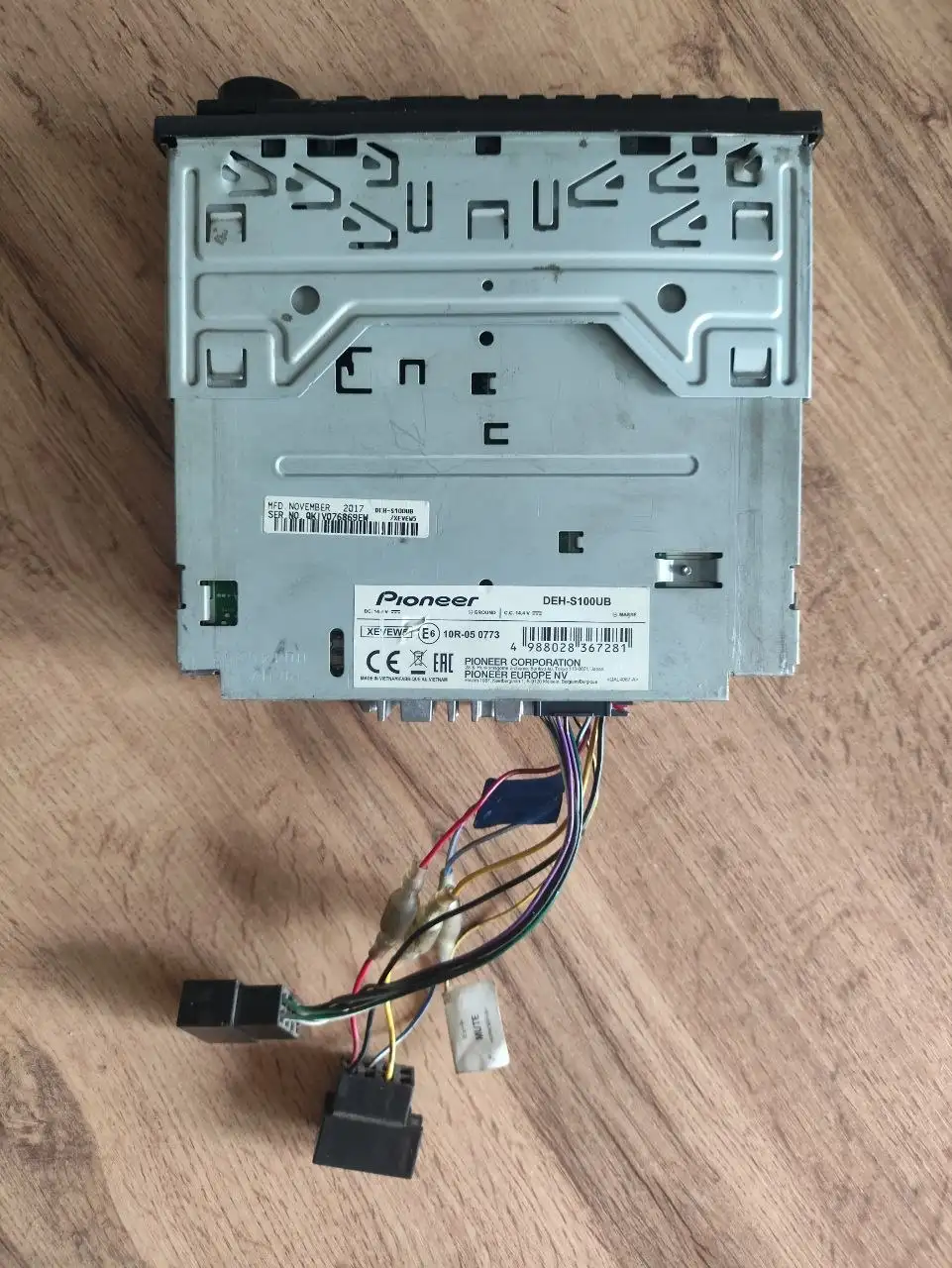 Продам магнитолу Pioneer DEH-S100UB - Автоэлектроника и магнитолы (Авто) в Неизвестно