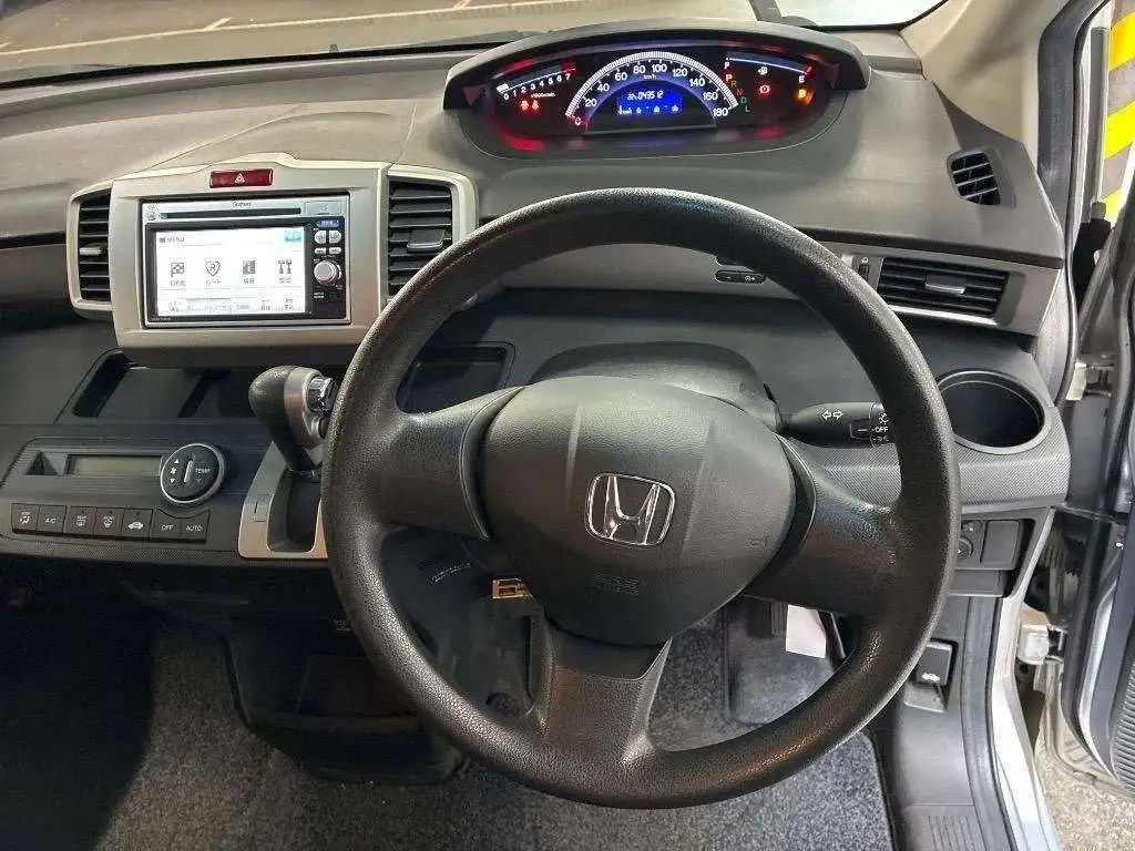 Продажа Honda Freed 2011 из Японии - Легковые автомобили (Авто) в Владивосток