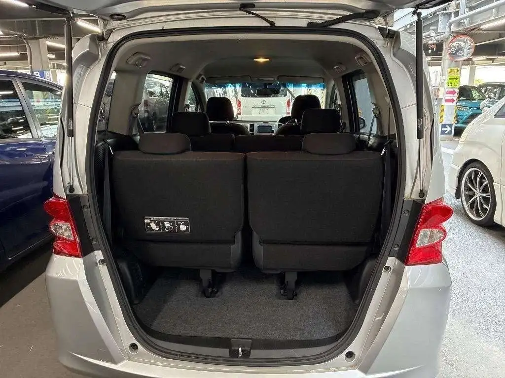 Продажа Honda Freed 2011 из Японии - Легковые автомобили (Авто) в Владивосток