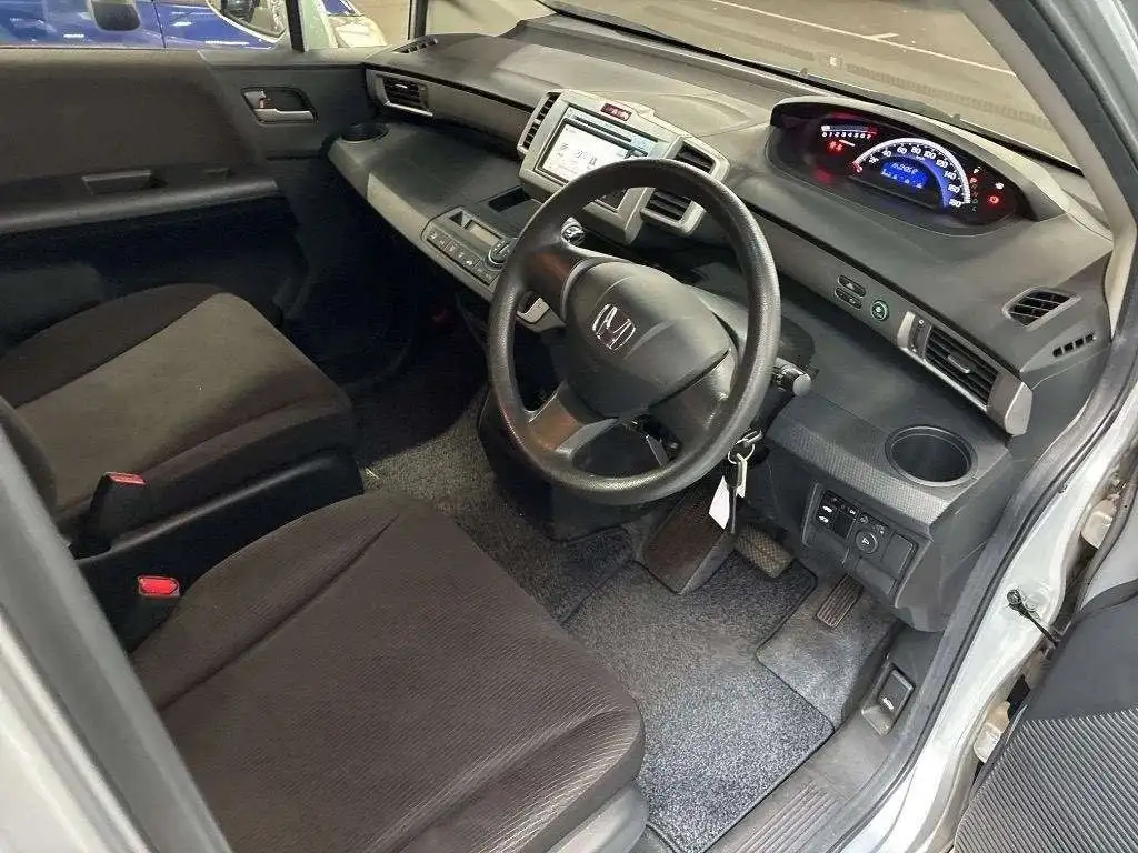 Продажа Honda Freed 2011 из Японии - Легковые автомобили (Авто) в Владивосток