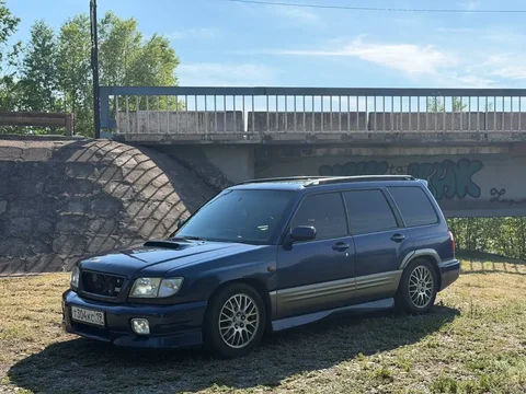 Subaru Forester 2.0 Turbo AKPP - Mercedes-Benz в Абакан