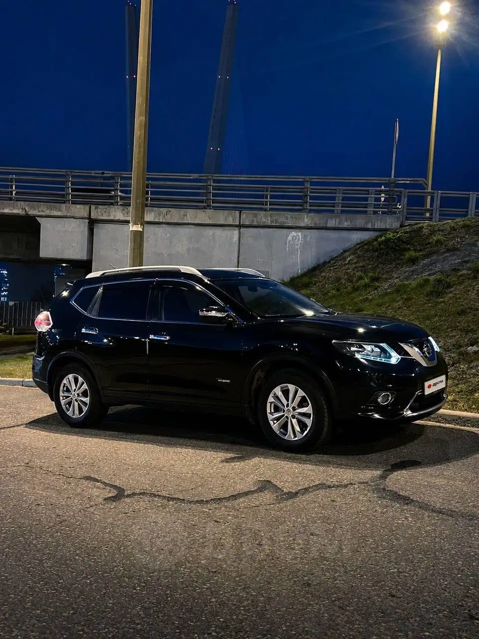 Nissan X-Trail 2015, богатая комплектация, вложения 500+ тыс. - Легковые автомобили (Авто) в Владивосток