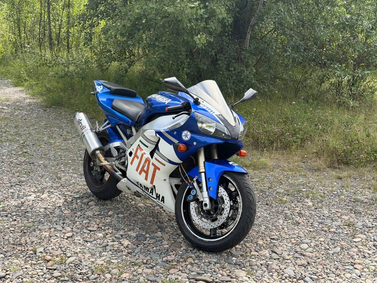 Продам Yamaha R1 - Мотоциклы (Авто) в Неизвестно