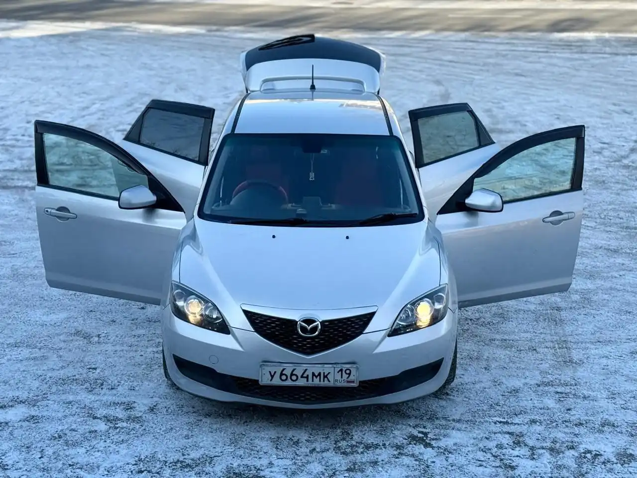 Мазда Аксела 2004 год