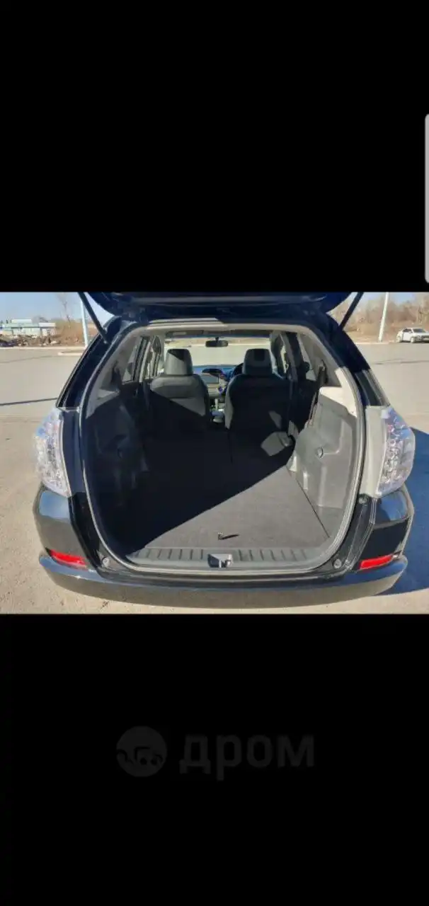 Продам Хонда Фит Шатл гибрид 2012 г.в.