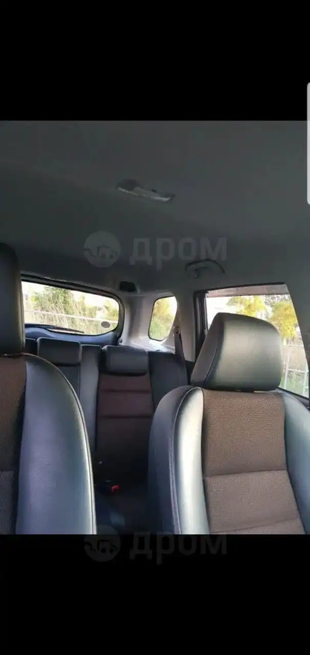 Продам Хонда Фит Шатл гибрид 2012 г.в.