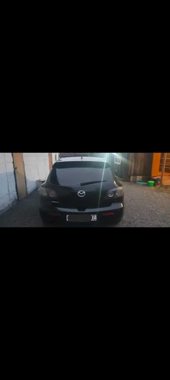 Продам Мазду3 2007г хэтчбек