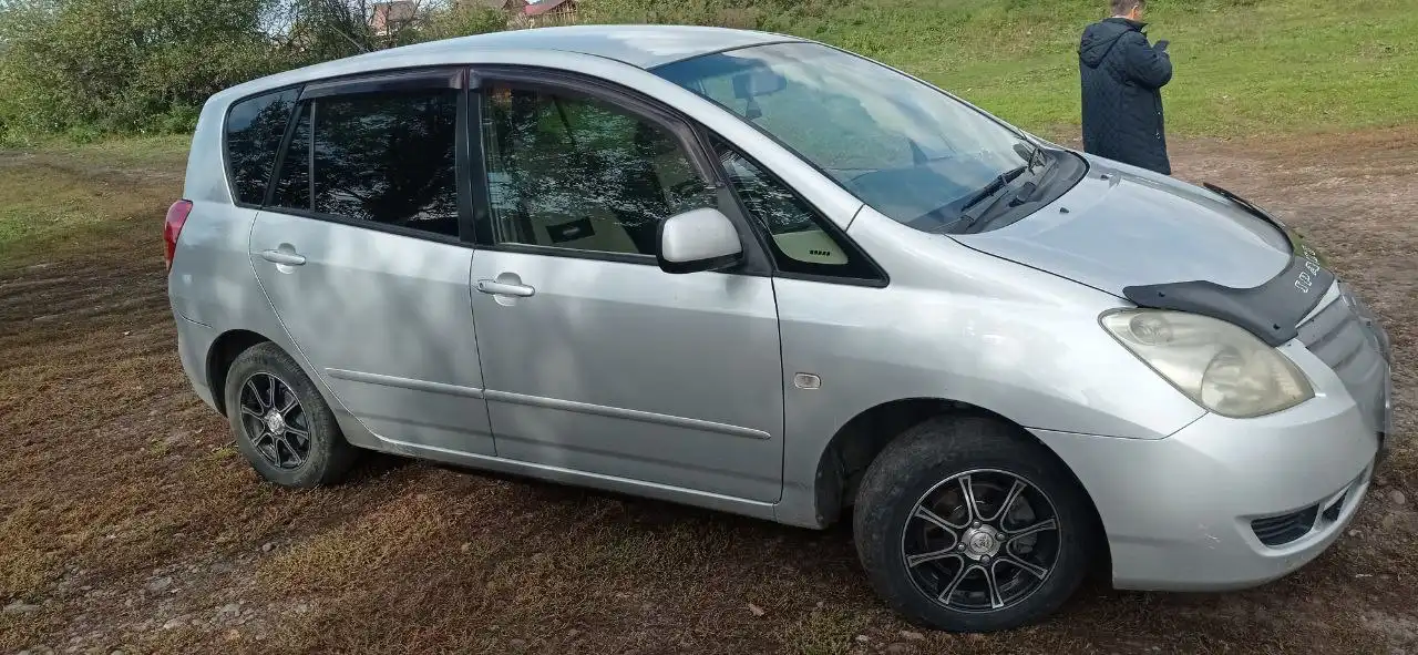 Продам автомобиль 2004 года выпуска