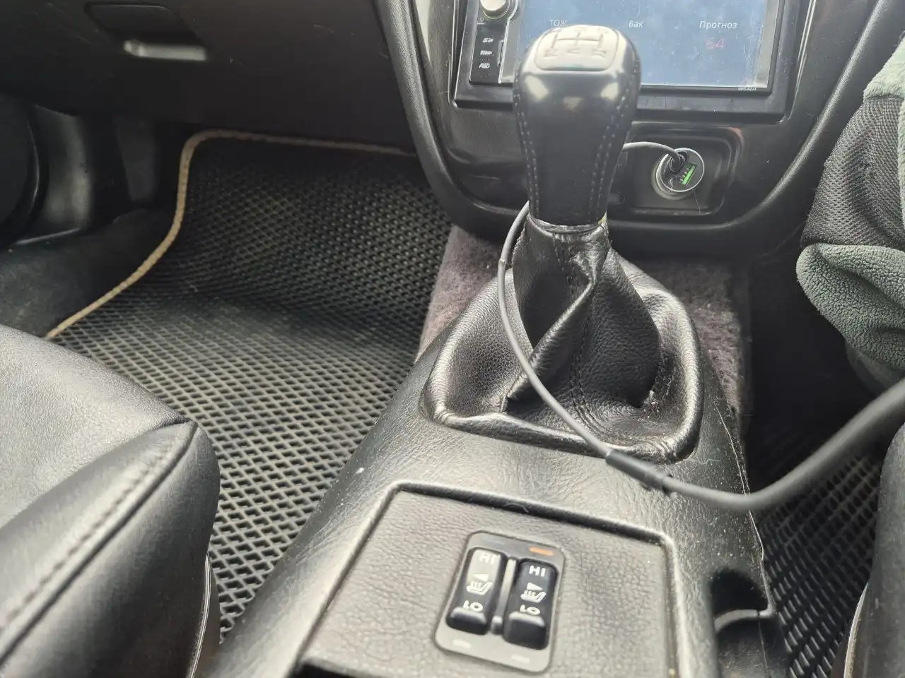 Продажа автомобиля 1998 года 2.2 МКПП