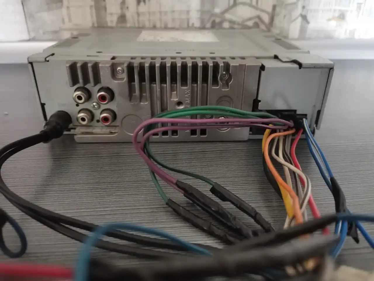 Продам магнитолу Alpine CDE-170RR - Автомагнитолы (Электроника) в Неизвестно