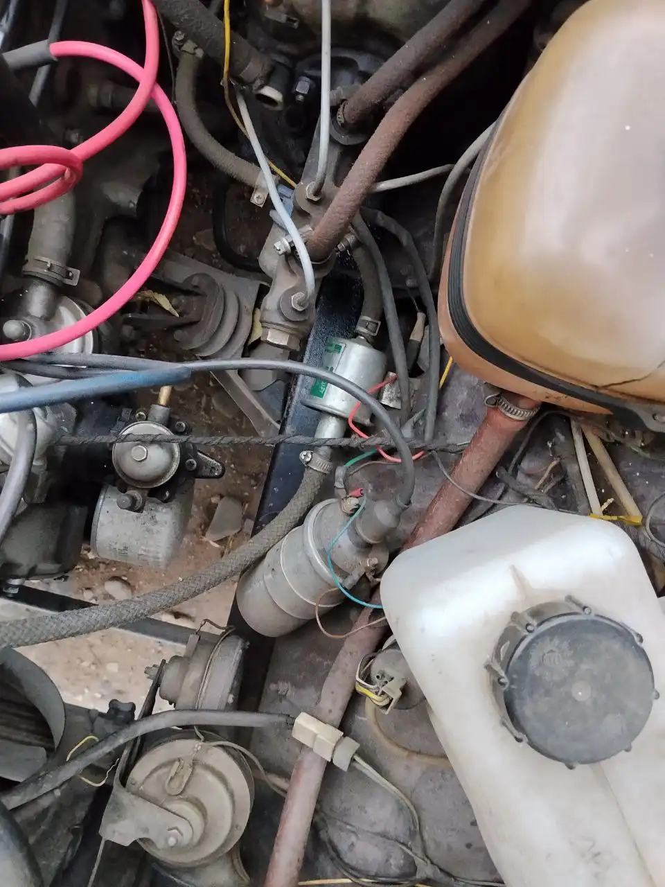 Продажа автомобиля 2003 года с прицепом