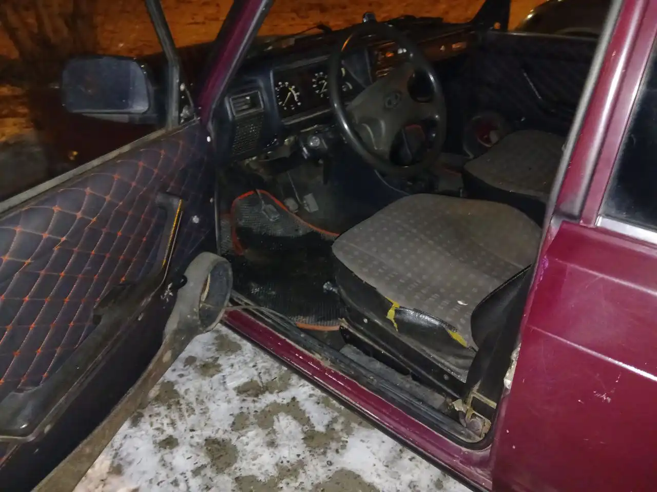 Продажа автомобиля ВАЗ 2109 2003 года