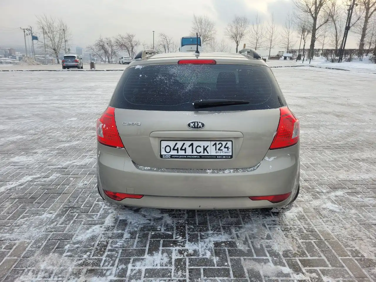 Продам KIA CEED 2010 года с АКПП