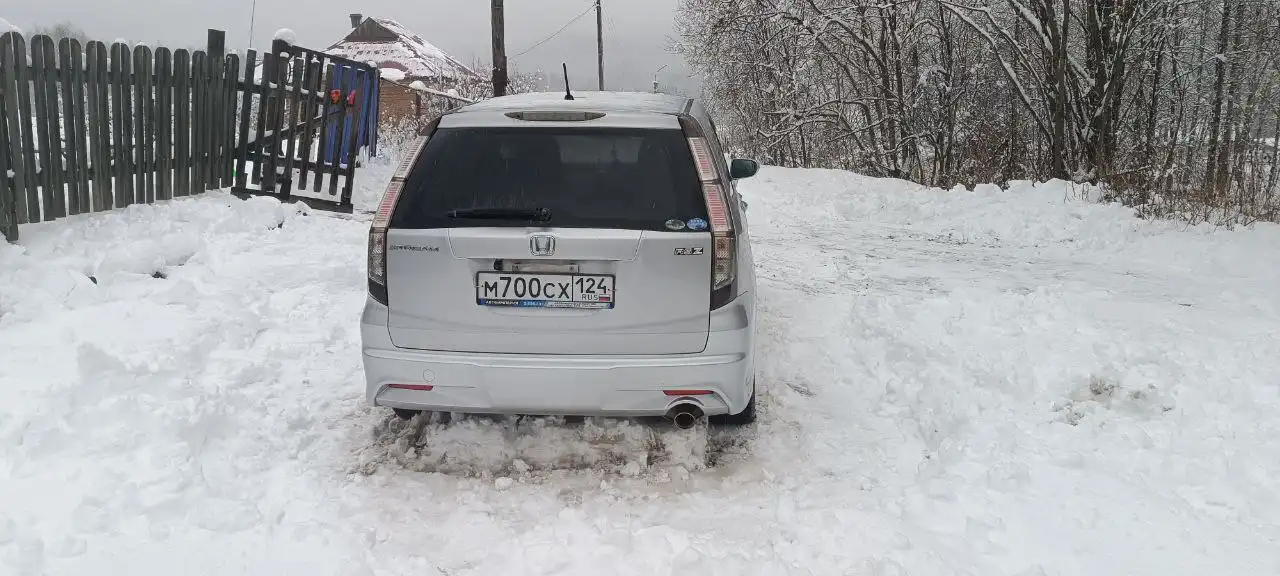 Продажа Honda Stream 4WD 2010 года - Легковые автомобили (Авто) в Хакасия