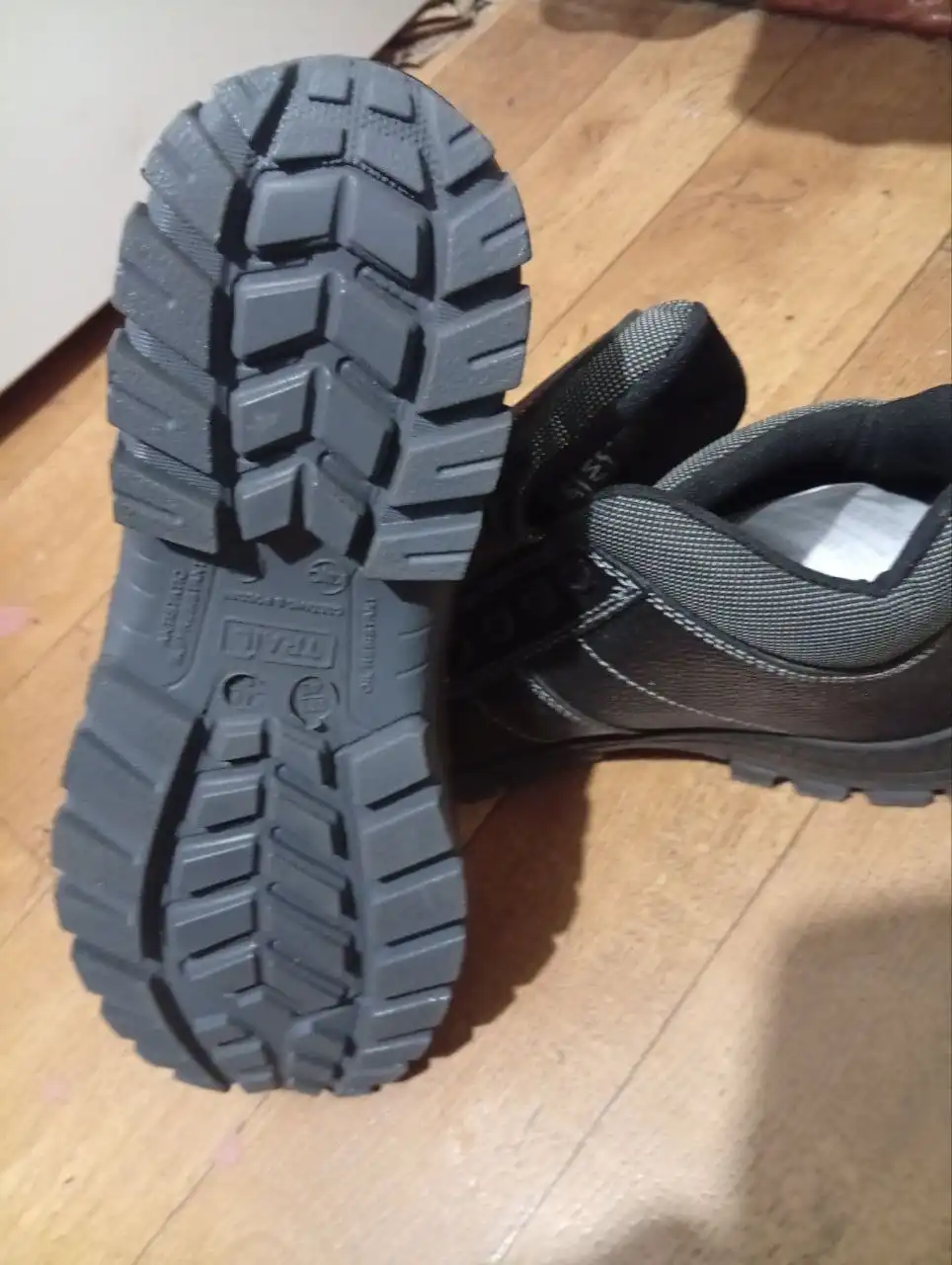 Продажа летних ботинок - Обувь (Одежда) в Неизвестно