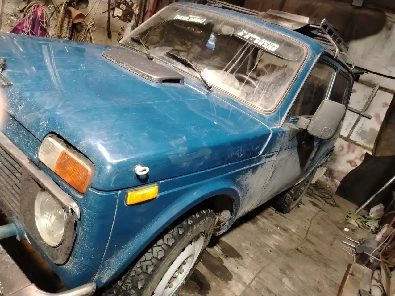 Продажа автомобиля 2001 года на ходу - Легковые автомобили (Авто) в Неизвестно