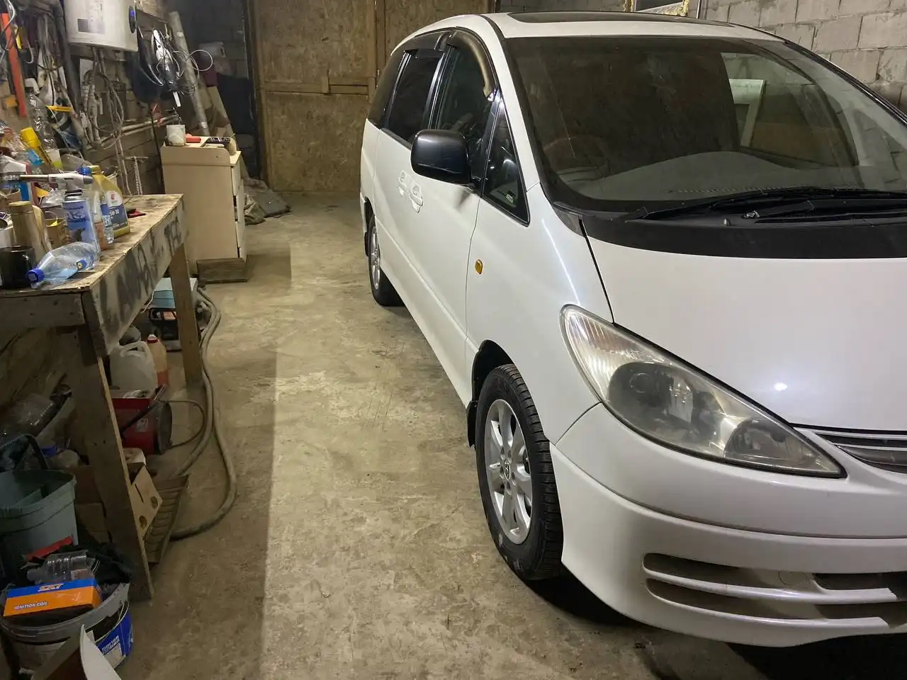 Продам Toyota Estima 2003 года - Авто в Неизвестно