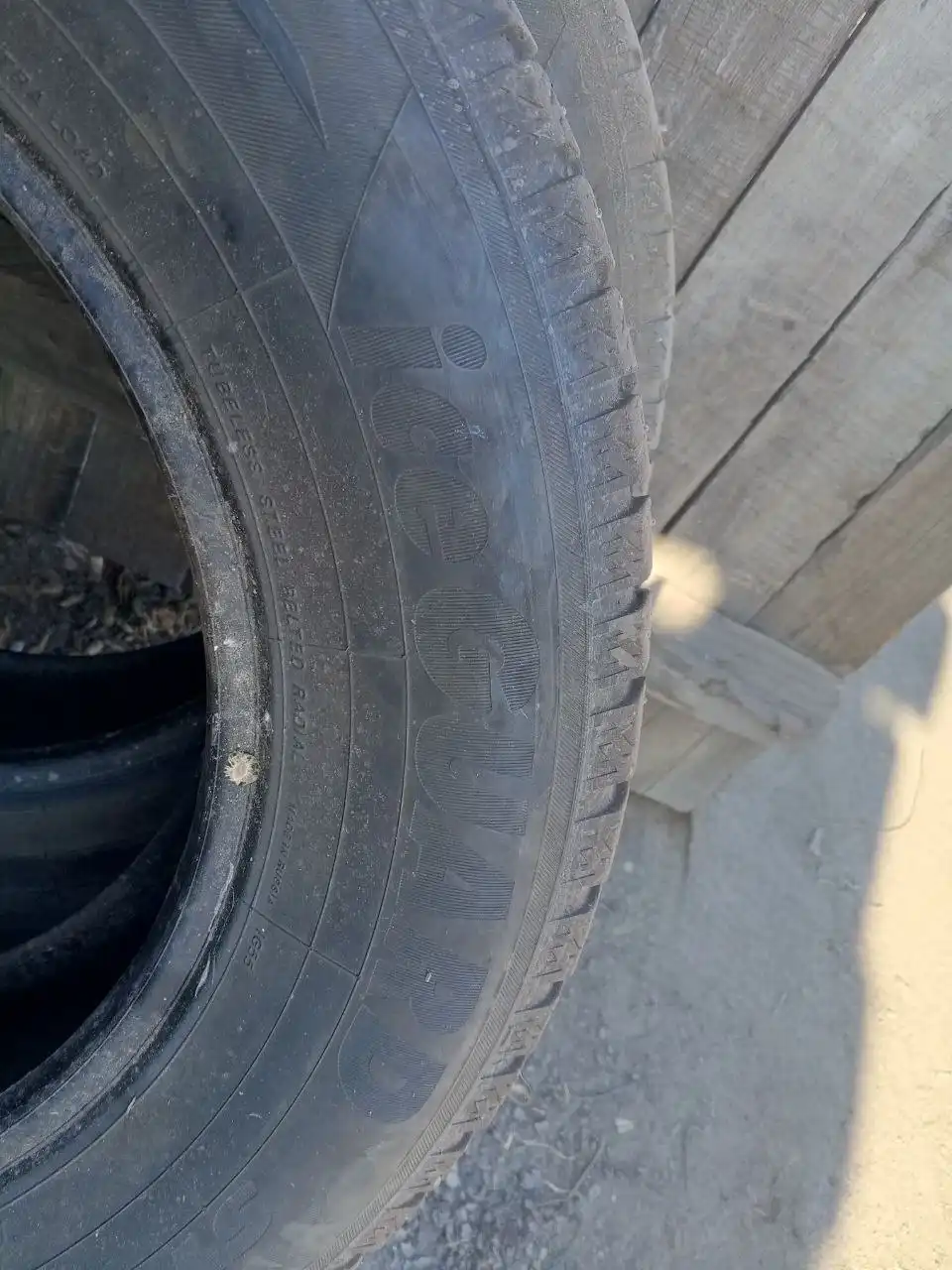 Продажа шиповки Yokohama 215/65 R16 - Шины (Авто) в Неизвестно