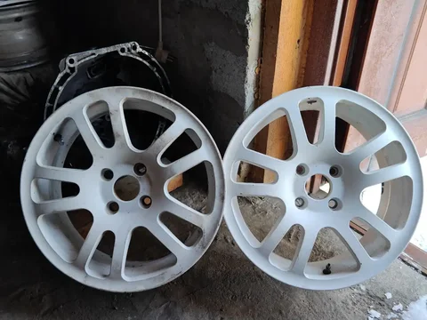 Продажа дисков ВСМПО АВРОРА ВАЗ 4*98 R15 - Авто в Неизвестно