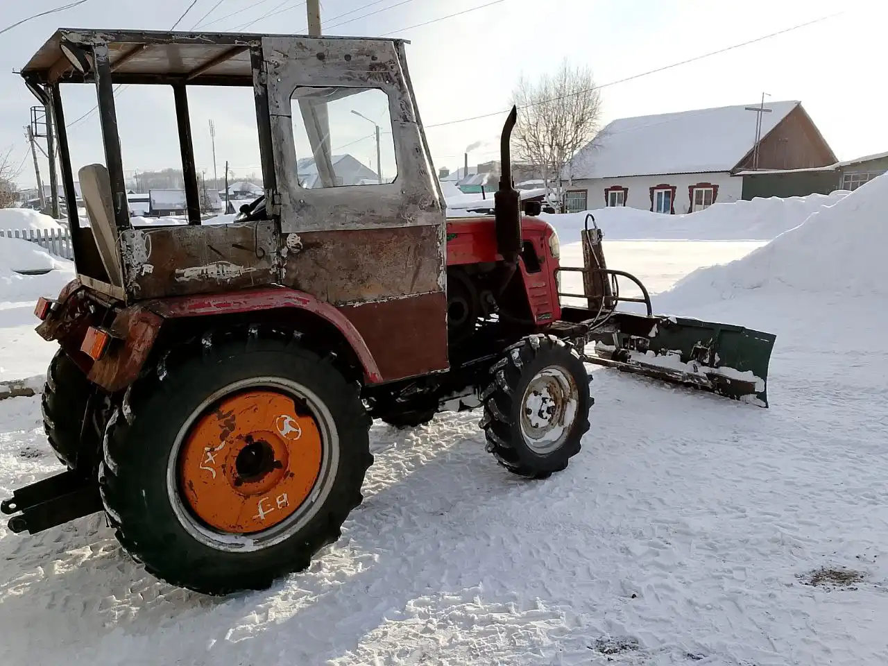 Продам тракторок заводской полноприводный 24л.с - Сельхозтехника (Запчасти) в Манский район
